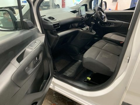 Peugeot Partner BLUEHDI PROFESSIONAL PREMIUM PLUS L1 12