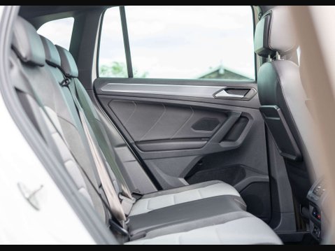 Volkswagen Tiguan 1.5 Tiguan R-Line TSi Evo Semi-Auto 5dr 33