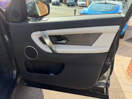 Land Rover Discovery Sport 1.5 P300e 12.2kWh R-Dynamic S 5dr Petrol Plug-in Hybrid 4WD Euro 6 (309 ps) 27