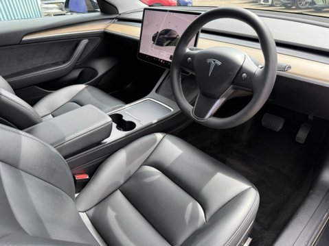 Tesla Model 3 Saloon 4dr Electric Auto RWD (241 bhp) 2