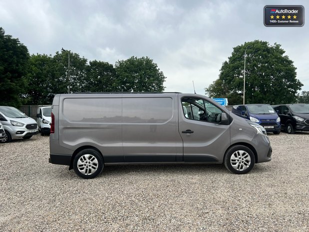 Renault Trafic LWB L2H1 Low Roof Leader LL30 Air Con Alloys Sensors Cam EURO 6 NO VAT 5