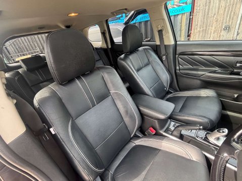 Mitsubishi Outlander 2.0h 12kWh GX4h SUV 5dr Petrol Plug-in Hybrid CVT 4WD Euro 6 (s/s) (200 ps) 18