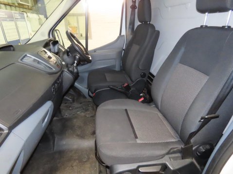 Ford Transit 2.0 350 EcoBlue FWD L2 H3 Euro 6 5dr 9