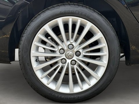 Vauxhall Astra 1.4T 16V 150 Elite Nav 5dr Auto 11