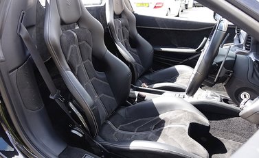 Ferrari 458 Spider 14