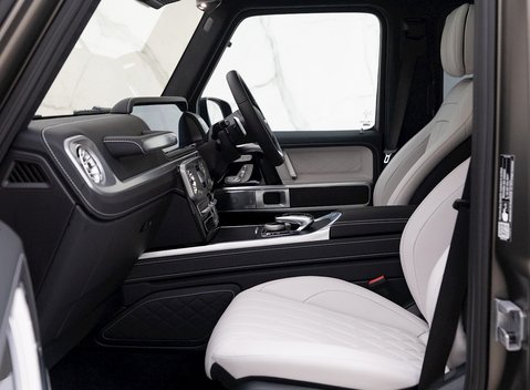 Mercedes-Benz G Series AMG Line Premium Plus 15
