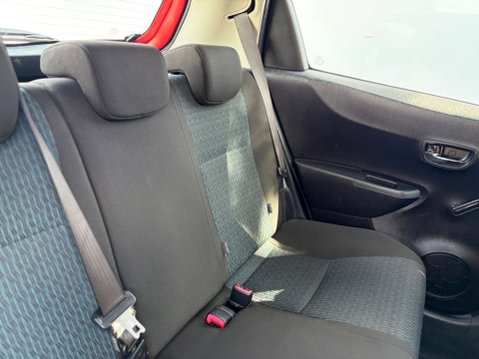 Toyota Yaris 1.3 Yaris TR VVT-i 5dr 19