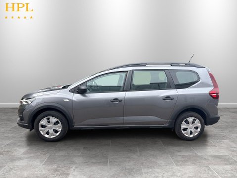 Dacia Jogger 1.0 TCe Essential MPV 5dr Petrol Manual Euro 6 (s/s) (110 ps) 4