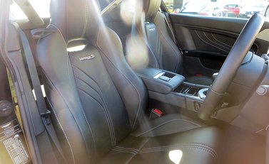 Aston Martin V8 Vantage S 6