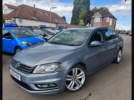 Volkswagen Passat 2.0 TDI BlueMotion Tech R-Line Euro 5 (s/s) 4dr