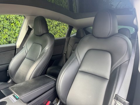 Tesla Model Y (Dual Motor) Long Range SUV 5dr Electric Auto 4WDE (384 bhp) 8