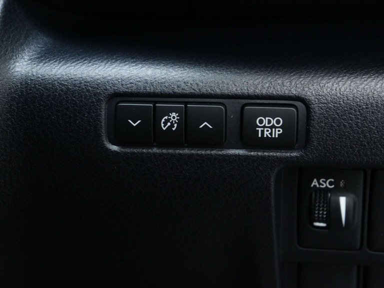 LEXUS IS 2015 2.5 300H ADVANCE SALOON 4DR PETROL HYBRID E CVT EURO 6...