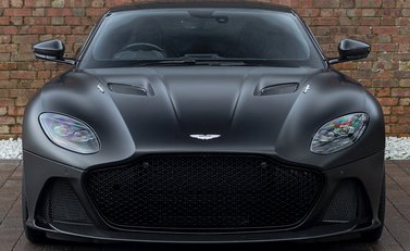 Aston Martin DBS Superleggera 4