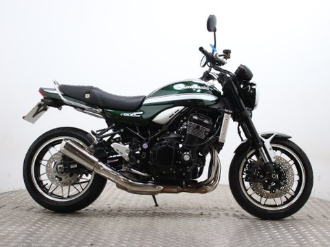 Kawasaki Z900RS ZR 900 KNSBB 