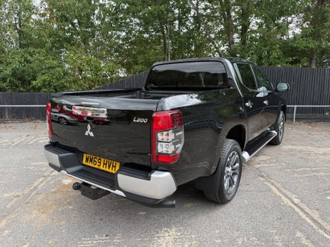 Mitsubishi L200 DI-D WARRIOR DCB 9