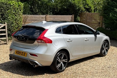 Volvo V40 T3 R-DESIGN EDITION 19