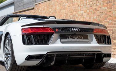 Audi R8 V10 Plus Spyder 27