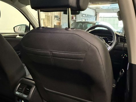 Volkswagen Tiguan 2.0 Tiguan Elegance TDI DSG Auto 5dr 41
