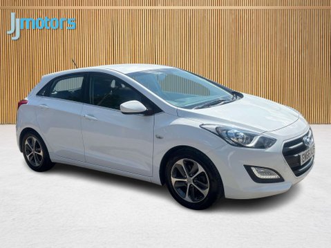 Hyundai i30 1.4 Blue Drive SE Hatchback 5dr Petrol Manual Euro 6 (s/s) (100 ps) 13