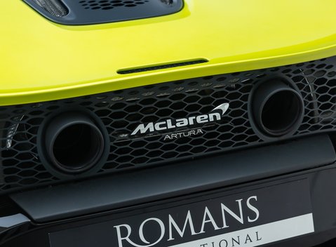 McLaren Artura 44