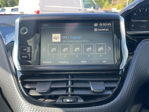 Peugeot 2008 1.2 PureTech Allure Premium EAT Euro 6 (s/s) 5dr 23