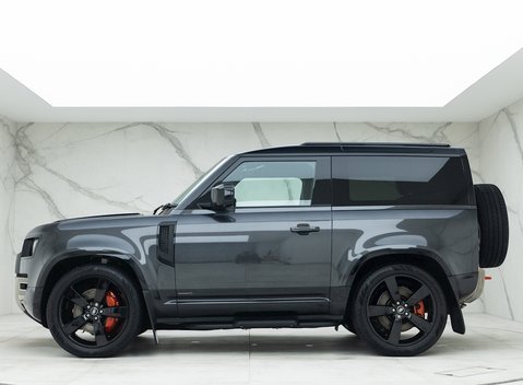 Land Rover Defender 90 X D300 2