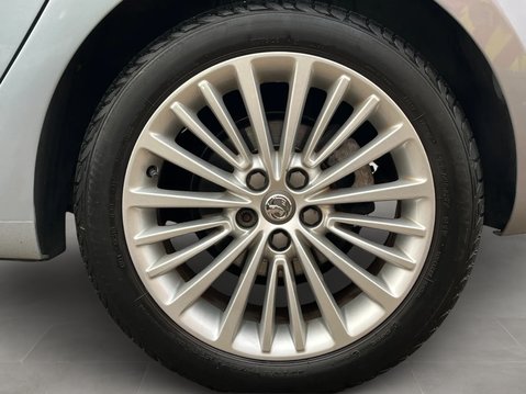 Vauxhall Astra 1.4T 16V 150 Elite 5dr Auto 13