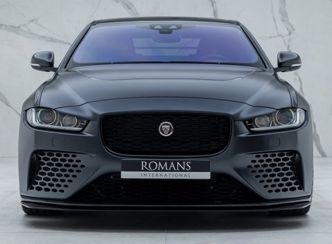 Jaguar XE SV PROJECT 8 6