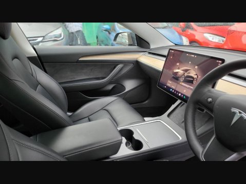 Tesla Model 3 MODEL 3 16