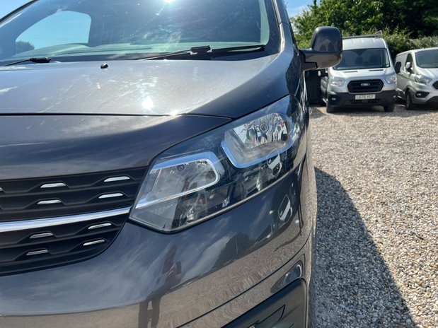 Vauxhall Vivaro SWB L1H1 Low Roof Sportive 2700 Air Con Sensors EURO 6 NO VAT 23