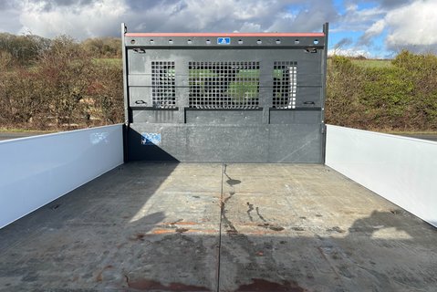 Renault Master ML35TW 130 ps dCi Business Tipper with Air Con / Tow Axle / Sat Nav 12