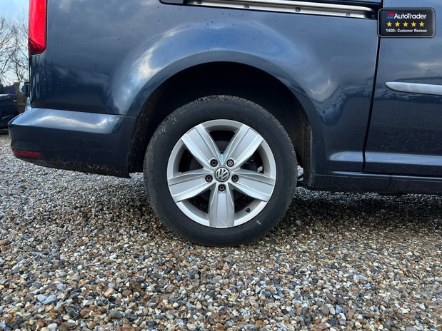 Volkswagen Caddy Maxi AUTO LWB L2H1 Highline Bmt Air Con Alloys Air Con Sensors EURO 6 NO VAT 20