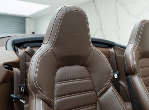 Porsche 911 Turbo S Cabriolet (992) 18