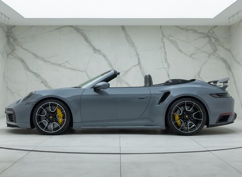 Porsche 911 Turbo S CABRIOLET (992) 6
