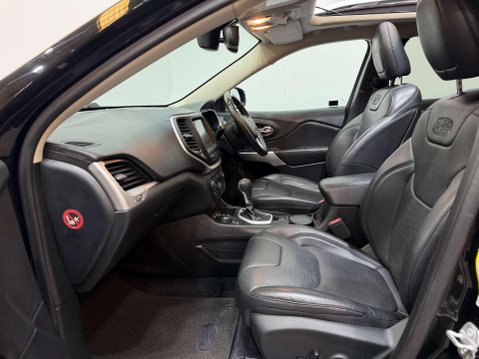 Jeep Cherokee 2.2 MultiJetII Overland SUV 5dr Diesel Auto 4WD Euro 6 (s/s) (200 ps) 23