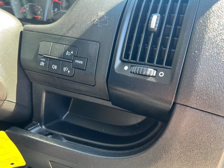 Peugeot Boxer BLUEHDI 333 L1H1 PROFESSIONAL P/V 15