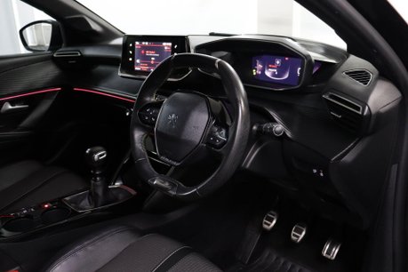 Peugeot 208 PURETECH GT LINE S/S 5