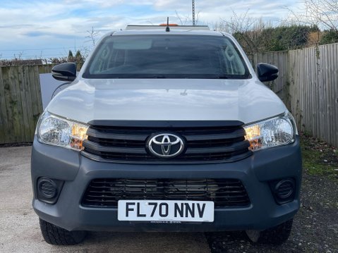Toyota Hilux 2.4 D-4D Active Extra Cab Pickup 4WD Euro 6 (s/s) 4dr 8