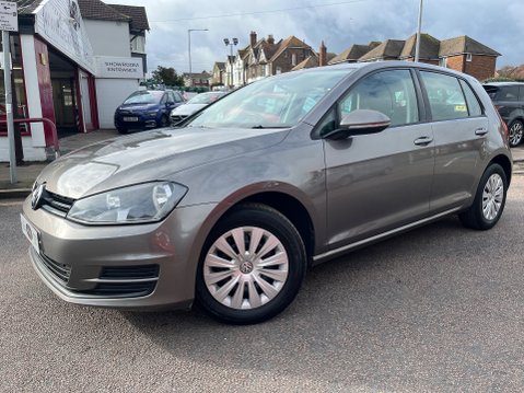 Volkswagen Golf S TDI BLUEMOTION TECHNOLOGY 1