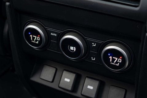 Land Rover Defender V8 Carpathian Edition 18