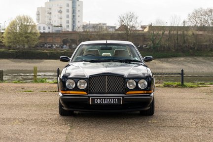 Bentley Continental R 5