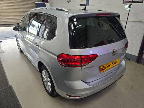Volkswagen Touran 1.6 TDI BlueMotion Tech SE Euro 6 (s/s) 5dr 7