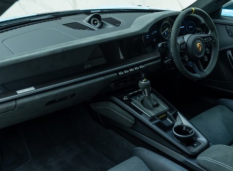 Porsche 911 GT3 RS (992) 19