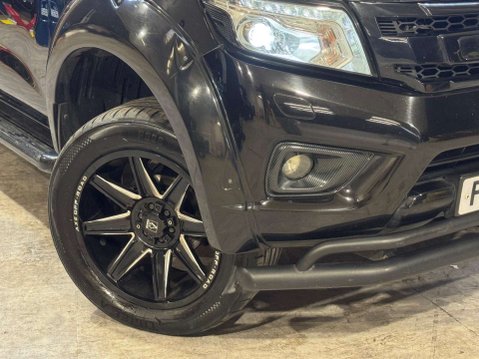 Nissan Navara 2.3 Navara Tekna dCi Auto 4WD 5dr 13