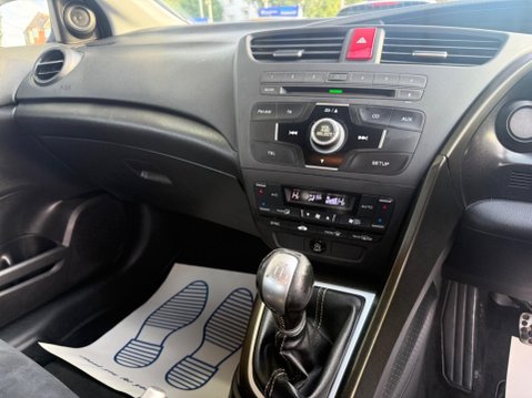 Honda Civic 1.8 i-VTEC ES Euro 5 (s/s) 5dr 18