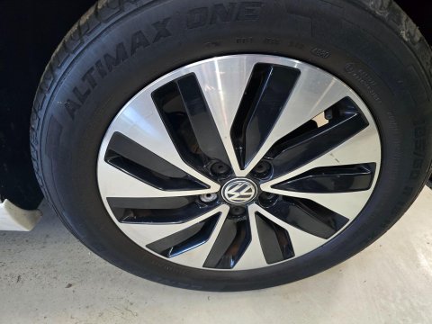 Volkswagen Polo 1.0 TSI BlueMotion Tech BlueMotion Euro 6 (s/s) 5dr 40