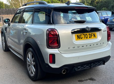 Mini Countryman Cooper 1.5 Petrol Automatic Sport Comfort Plus Navigation 5 door - CARPLAY 17