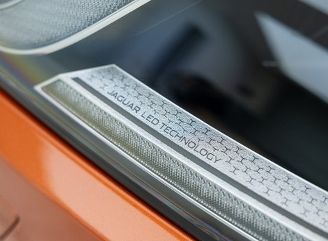 Jaguar F-Pace SVR 35