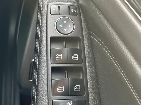 Mercedes-Benz GLA Class GLA 200 SE 24