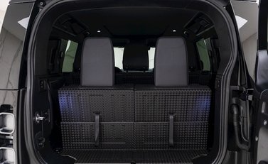 Land Rover Defender 110 P400 X 14